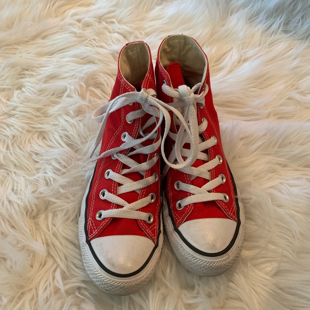 Red High-top converse